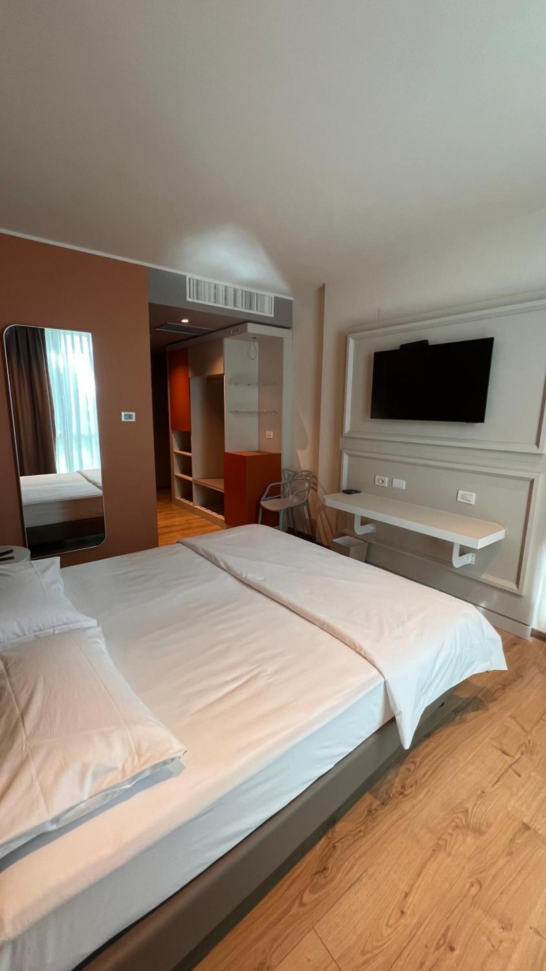 Kare Hotel Banchette D'Ivrea Exterior photo